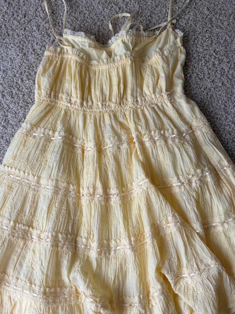 Abercrombie Butter Yellow Lace Mini Dress - Picture 5 of 5